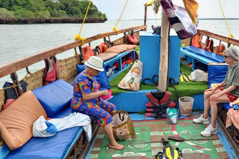 Diani Beach: Wasini Island Dolphin Safari & Snorkeling