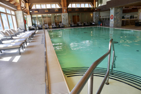 Toronto: Casino Rama VIP RV Tour with Private Driver