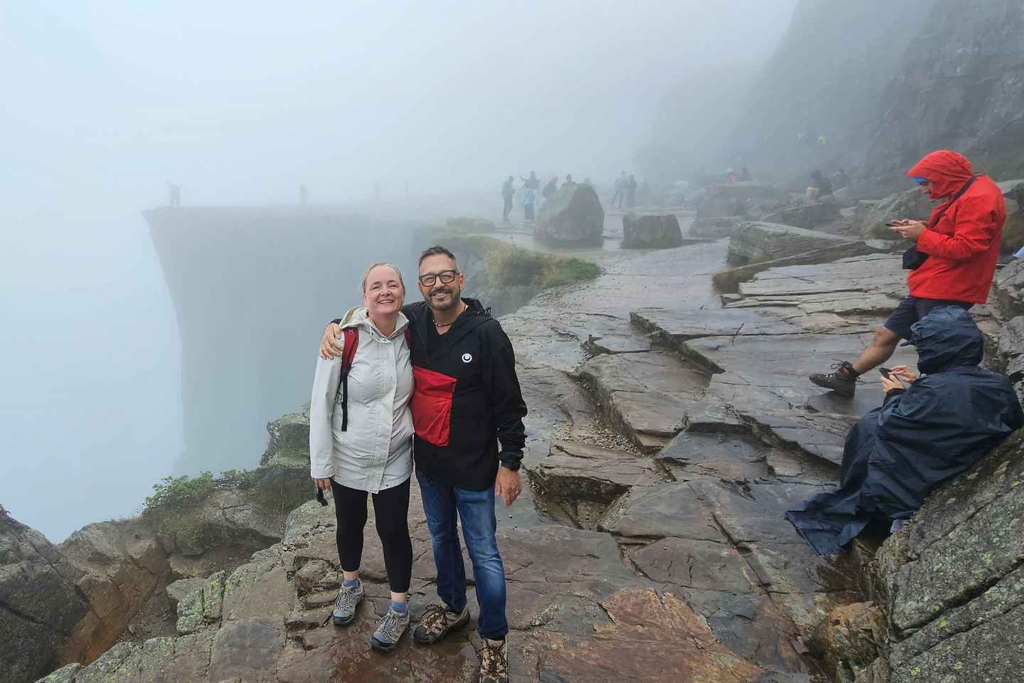 探索斯塔万格：徒步世界闻名的布道石

- 畅游斯塔万格，徒步登顶布道石
- 斯塔万格徒步游：征服布道石的绝美风光
- 徒步旅行：斯塔万格的布道石等你来征服
- 斯塔万格探险之旅：徒步布道石的壮丽景观
- 布道石徒步指南：斯塔万格的必游之地
- 斯塔万格旅游推荐：亲身体验布道石的奇迹

这些标题使用了常见的旅游关键词，如“徒步”、“布道石”、“斯塔万格”等，旨在吸引想要体验自然风光和户外活动的旅行者。