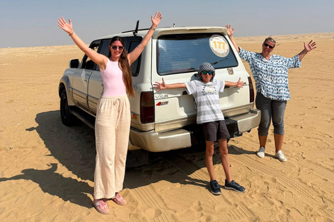 From Cairo: 4x4 Desert Safari, Waterfalls & Magic Lake Shared Tour: Wadi El Rayan, Magic Lake & Lake Qarun, Jeep