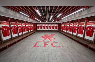 Von London aus: Liverpool FC Stadion & Museum Bahn-Tagestour