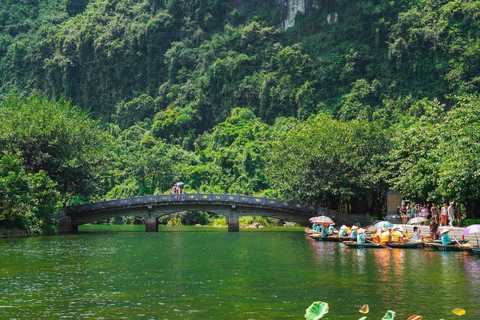 Hanoi: Vietnam Biggest Church or Trang An, Mua Cave & Hoa Lu Hanoi: Ninh Binh, Hoa Lu, Trang An, Mua Cave, Buffet & Cycle