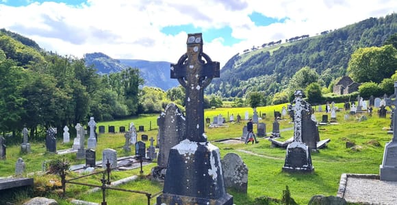 Co. Wicklow: Private Glendalough & Powerscourt Estate Tour