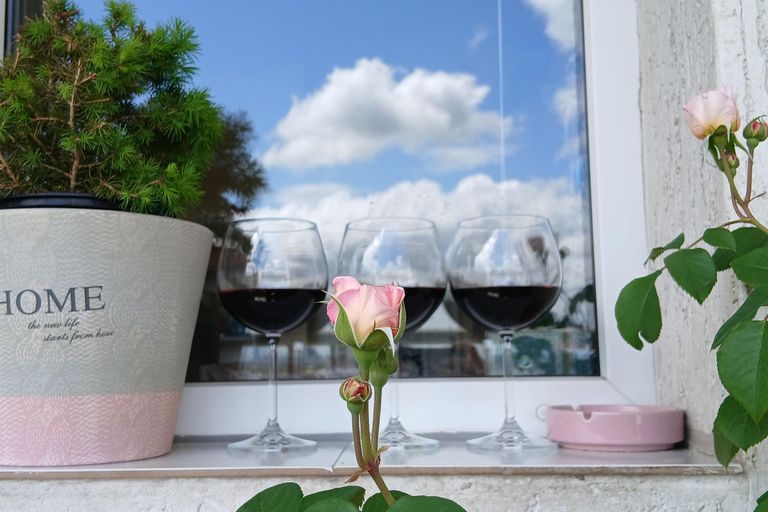 Sofia: Banitsa Pastry Class with a Local with Bulgarian Wine