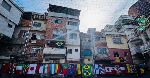 Rio: Besuch des FIFA-Fußballplatzes und Rundgang durch die Favela Tavares Bastos