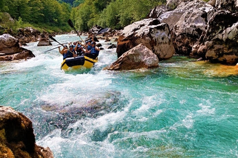 Bovec: Abenteuer Rafting auf dem Smaragdfluss + KOSTENLOSE FotosBovec: Abenteuer Rafting auf dem Smaragdfluss + GRATIS Foto