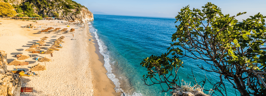 Himara : sortie en bateau sur la Riviera albanaise et grottes