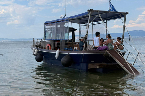 Thessaloniki: Thermaikos Gulf Boat Tour with Drinks & Snacks