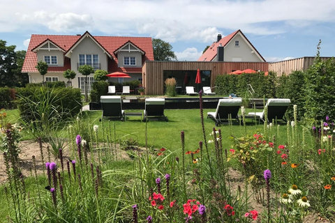 Brandenburg: Canoe Trip with Dinner, Sauna, and Whirlpool 1,5h From Berlin: Canoe Trip, Dinner an Wellness