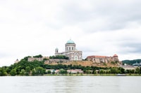 Tour de Danube Bend con almuerzo y guía - Housity