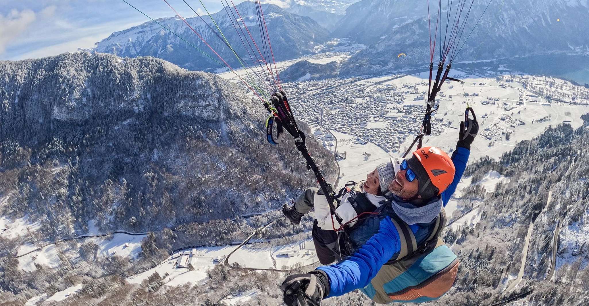 Interlaken, Tandem Paragliding Flight with Pilot