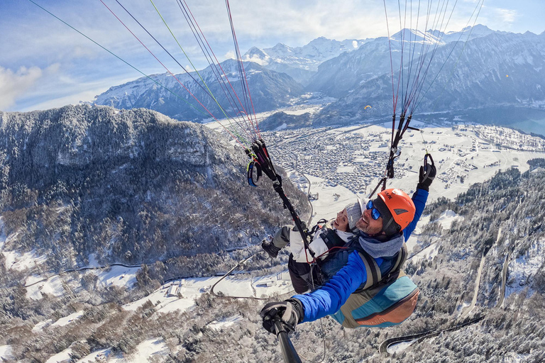 Interlaken: Lot paralotnią w tandemie z pilotem