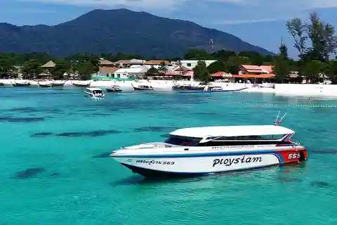 Combo Set: Van & Speedboat Ticket Hat Yai City to Koh Lipe