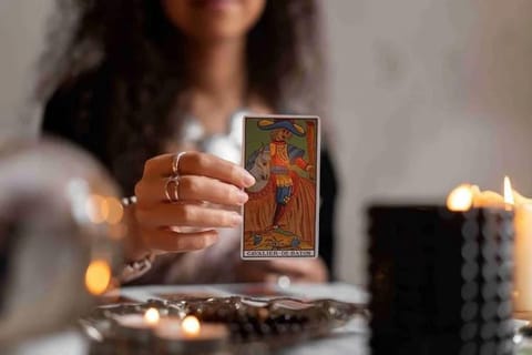 Delhi: Tarot Card Reading Experience
