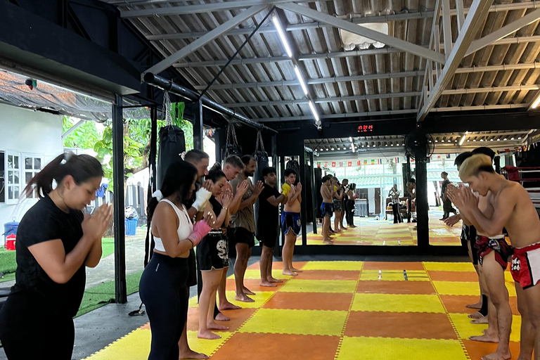Patong : cours de boxe thaïlandaise au Rachai Muay Thai GymSéance de boxe thaïlandaise - Cours collectif