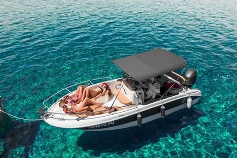 Medulin: Morning on Speedboat with Cave & Island Snorkeling