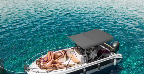 Medulin: Morgens auf dem Schnellboot mit Höhlen- und Inselschnorcheln