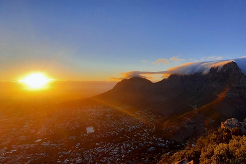 Le Cap : Randonnée au lever ou au coucher du soleil à Lion's HeadRandonnée au lever ou au coucher du soleil avec dépose-minute