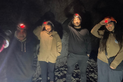 Excursion en Jeep sur l’Etna : depuis Catane, Zafferana Etnea, TaormineETNA JEEP TOUR. TAORMINE Prise en charge