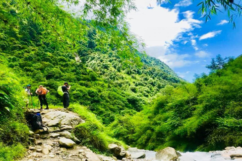 Nepal: Makalu Base Camp Trek