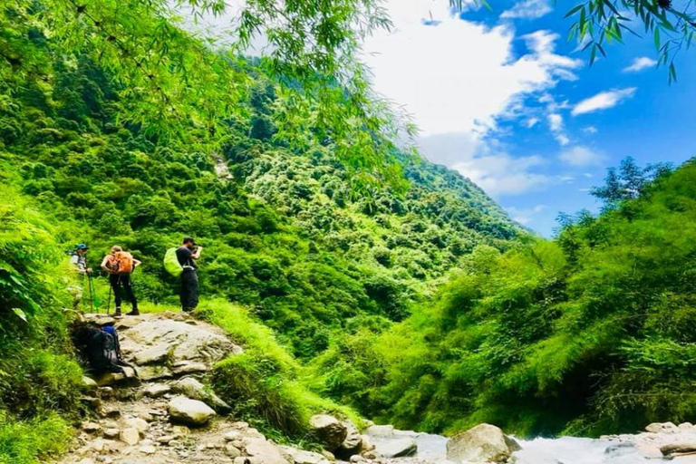 Nepal: Makalu Base Camp Trek