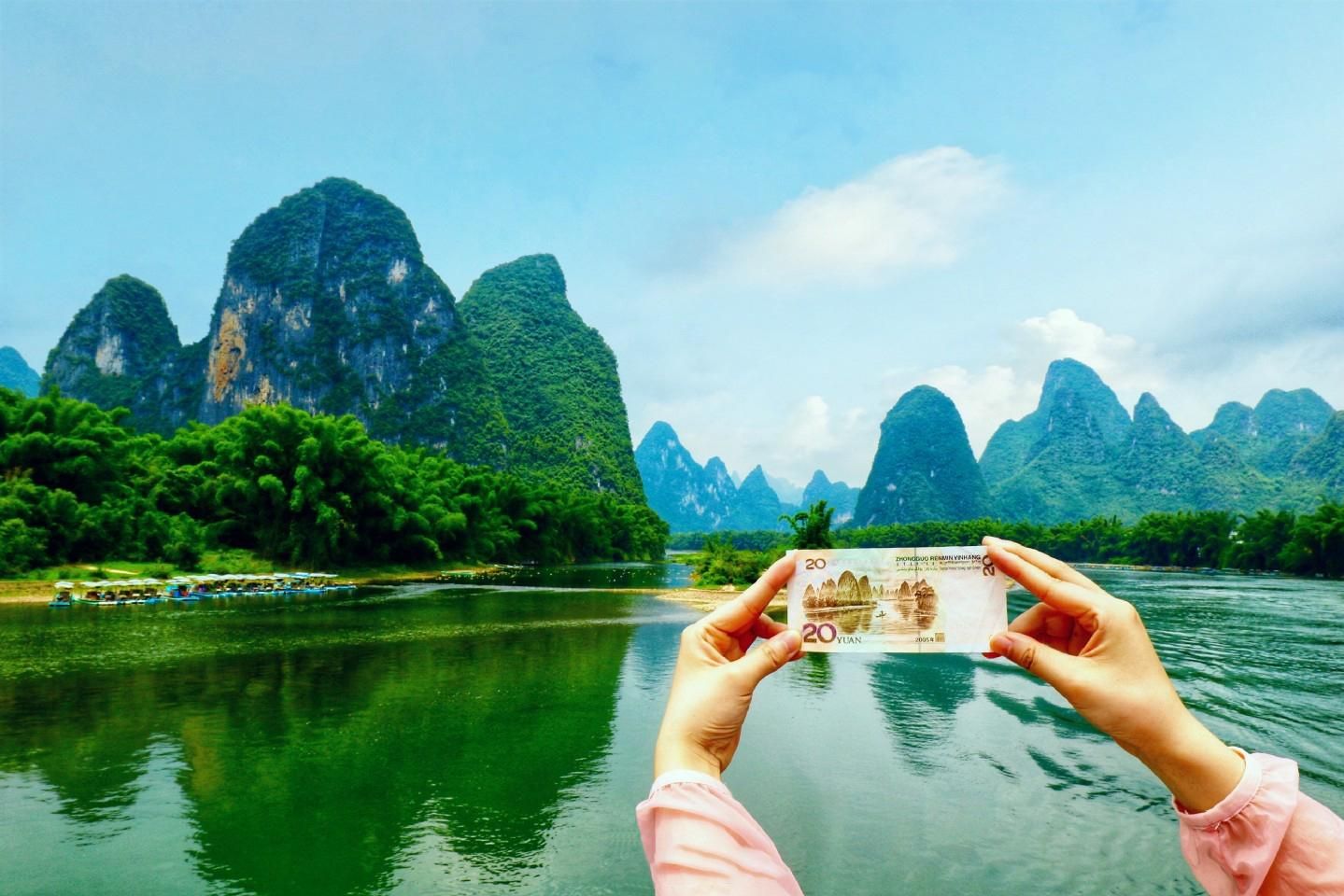 Guilin: 3- oder 4-Sterne-Bootstour auf dem Li Jiang mit Hotelabholung