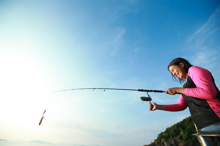 Phuket: Fishing and Squid Fishing Boat Rental with Lunch