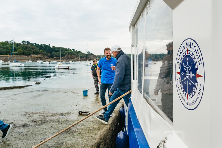 Saint-Malo: Guided Boat Tour with Local Captain 1-Hour Boat Tour