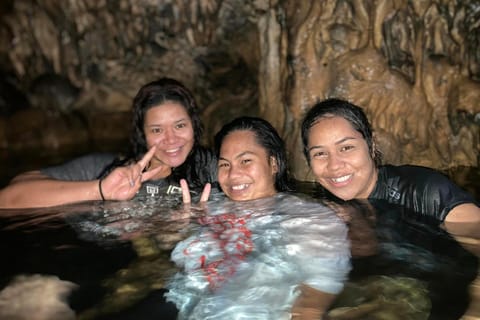 Tongatapu: 3-Hour East Coast and Anahulu Cave Tour