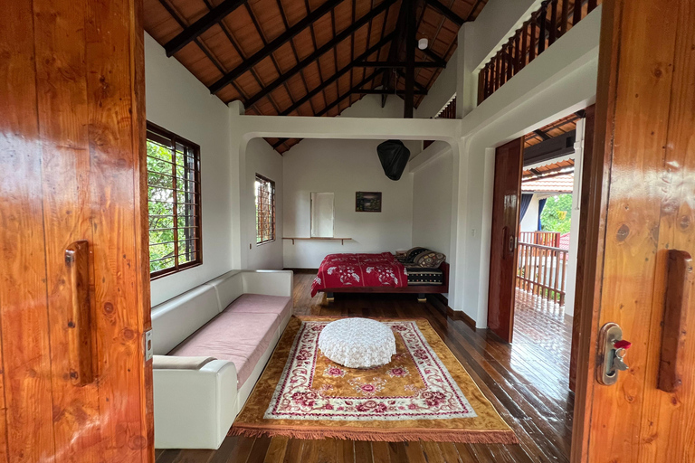 Phnom Penh: Dorpsrondleiding met kook- en etherische-olie-lesPhnom Penh: Dorpsrondleiding met kookles en workshop etherische oliën