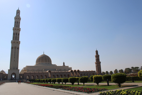 Muscat: Grand Mosque, Souk, and Opera House Half-Day Tour