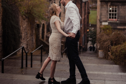 Edinburgh Old Town: Professional Photoshoot & Edited Photos VIP 90 Mins | 75 Photos