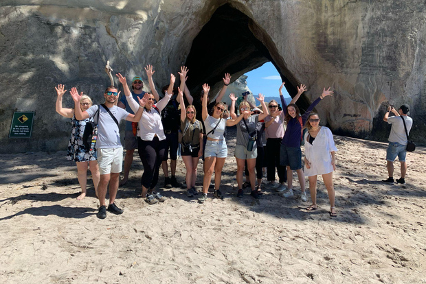 Ab Auckland: Cathedral Cove & Hot Water Beach Tour mit Mittagessen