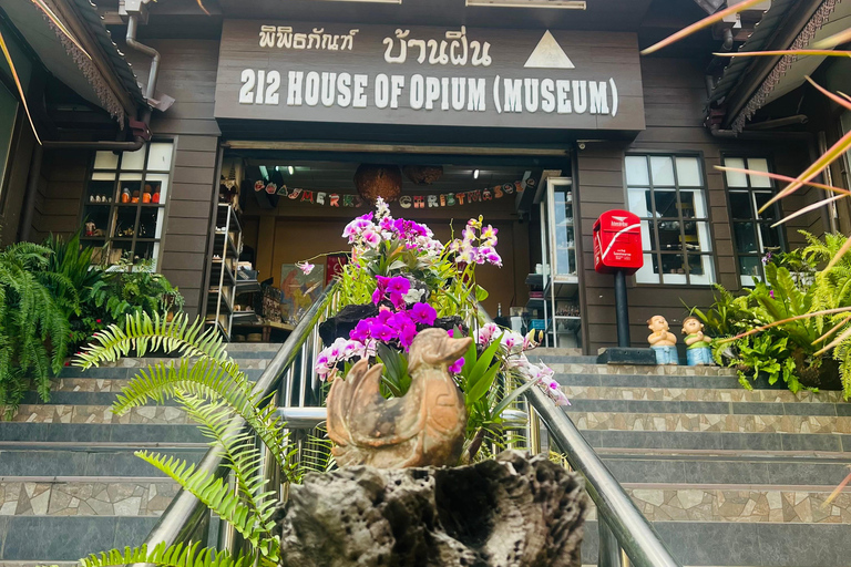 Chiang Rai: Private Bespoke Sightseeing Tour Chiang Rai: Private Bespoke Sightseeing Tour