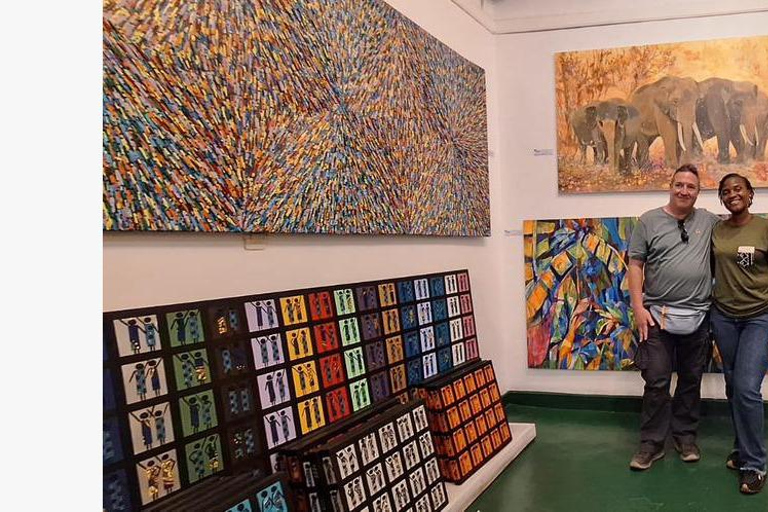 Esperienza locale notturna: cultura e caffè a KigaliEsperienza locale serale: cultura e caffè a Kigali