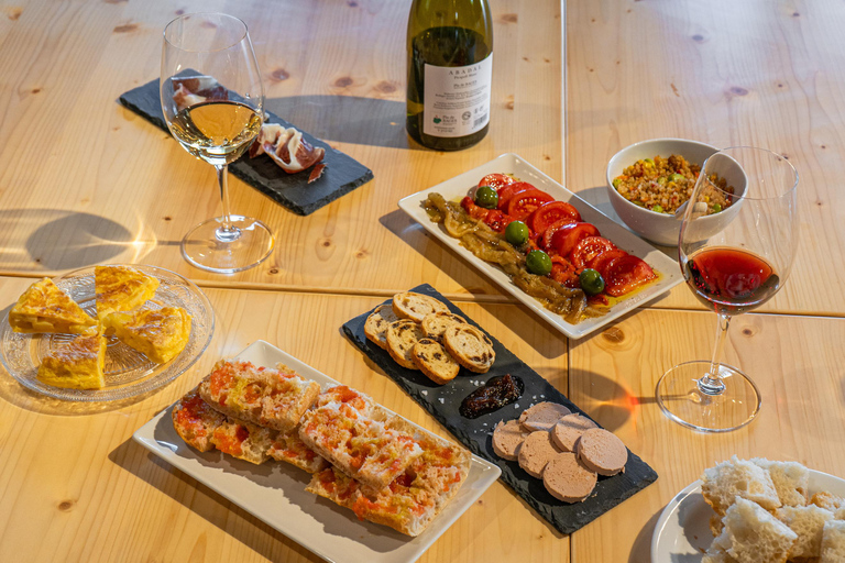 Barcelona: Montserrat, Winery Tour & Lunch with Wine Tasting