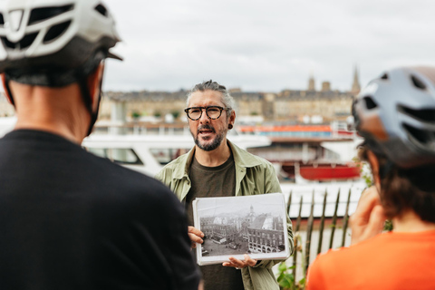 Bordeaux : Centre historique et quartier des Chartrons à véloVisite en anglais