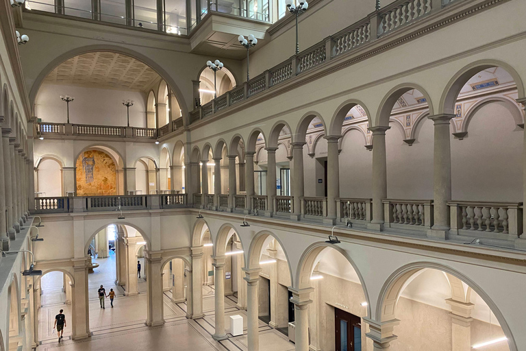 Zurich City Essential Walking Tour with Polybahn: 5 hours