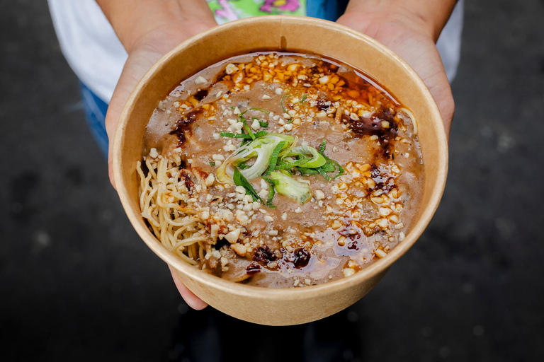 Manila Meals Food Tour with 15+ Tastings