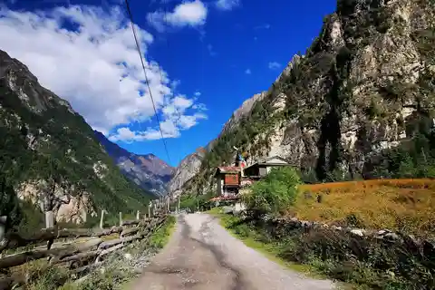 From Kathmandu: Annapurna Circuit Trek 15 Days