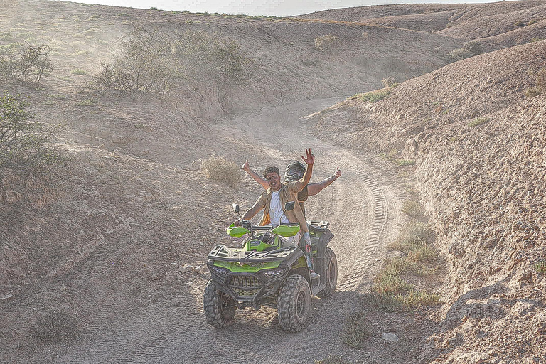 Marrakech: Agafay Wüsten-Quad &amp; Kamelritt mit Dinner-Show