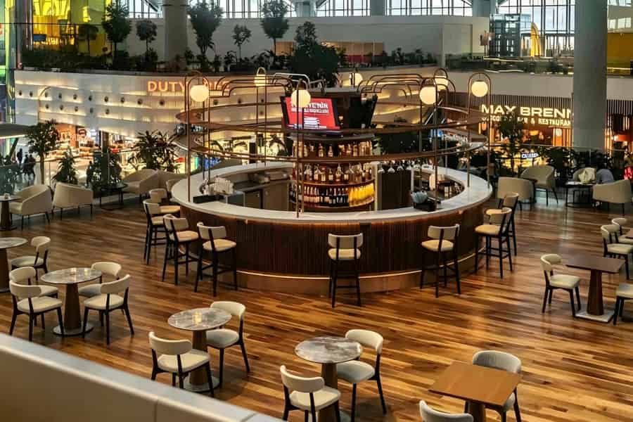 IST Flughafen Istanbul: Zugang zur IGA-Lounge. Foto: GetYourGuide IST Flughafen Istanbul: Zugang zur IGA-Lounge. Foto: GetYourGuide