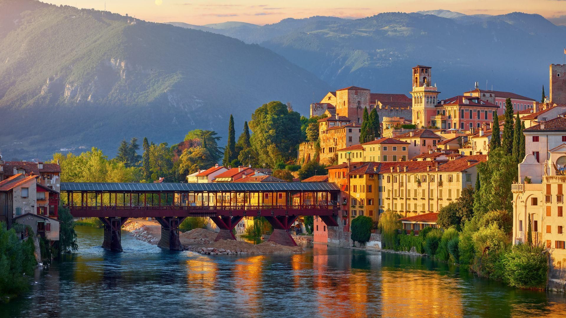 Von Padua aus: Private Tagestour mit dem Zug nach Bassano del Grappa