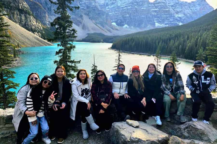 Von Banff aus: Shuttle-Bus nach Lake Louise und Moraine Lake.. Foto: GetYourGuide Von Banff aus: Shuttle-Bus nach Lake Louise und Moraine Lake.. Foto: GetYourGuide