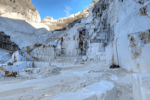 Carrara: Jeep Tour to Marble Cathedral with Tasting or Snack From La Spezia Centrale