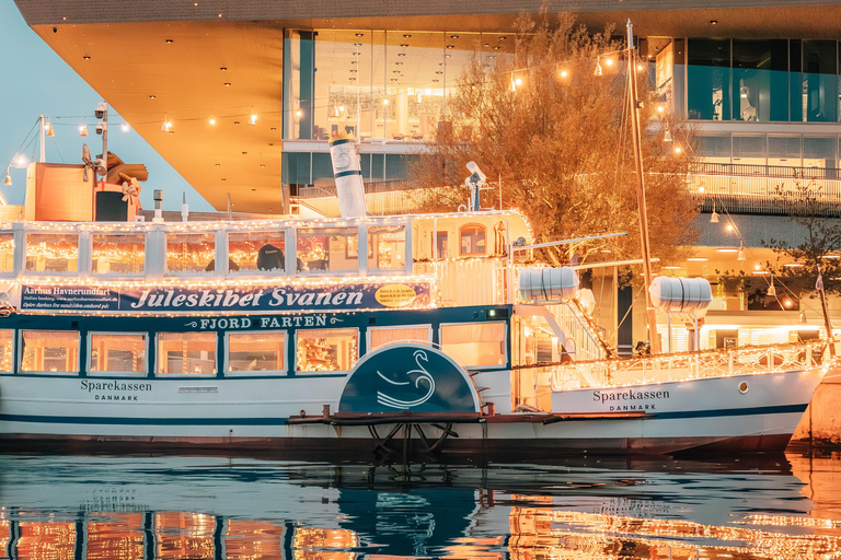 The Christmas Boat – Christmas Guided Harbor Cruise