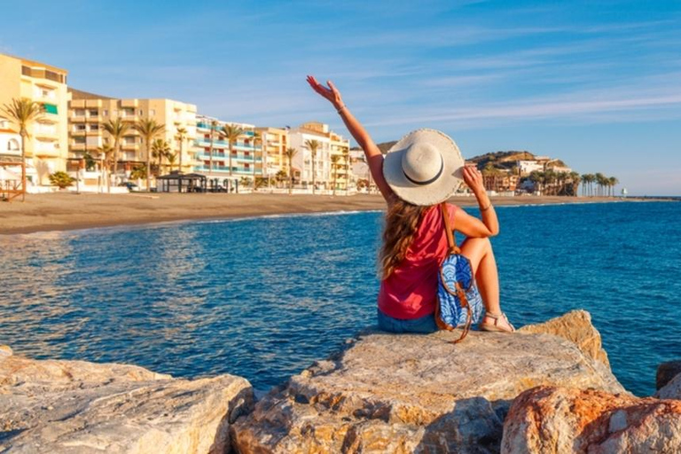 Málaga: Harbour & Waterfront Private Photoshoot Super Premium: 75 photos | 90 mins