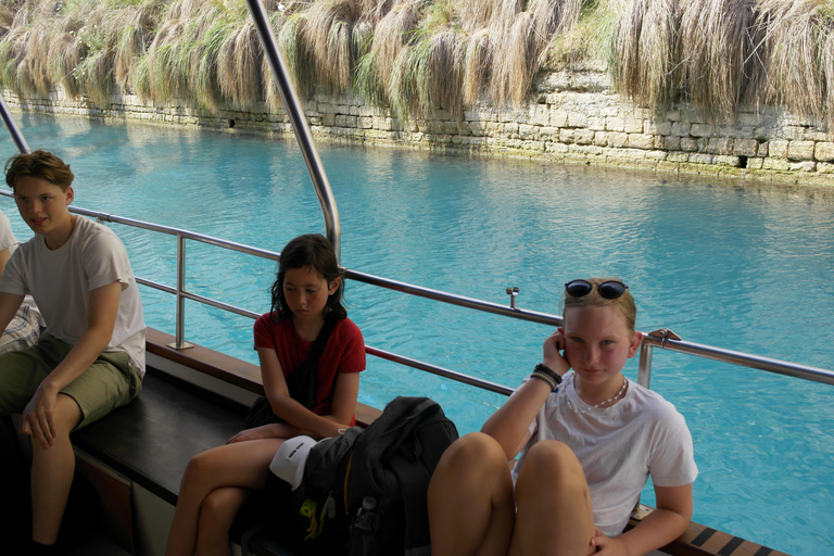 Canal de Corinto: travesía en barco con fondo de cristal St. Andreas