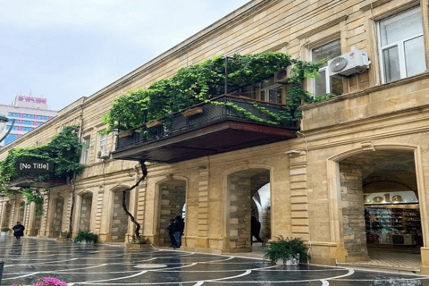 Bakou : La rue Nizami et la place de la fontaine : visite guidée à pied