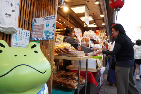 Tokyo: Asakusa Walking Tour, Local Guide & Snacks opt. Vegan